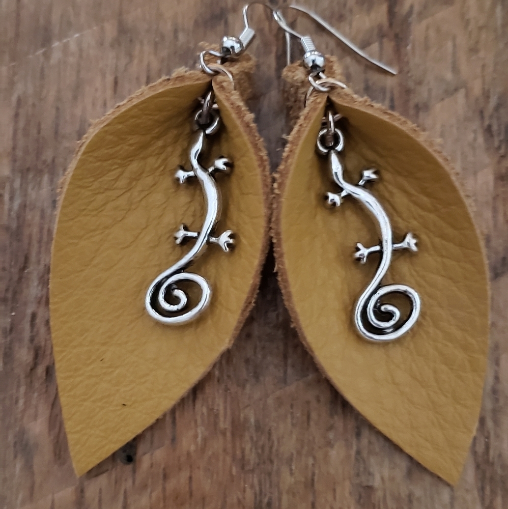 Southwest Gecko Leather Earrings